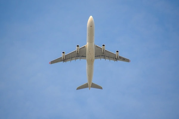 How do I Talk to a Human at Expedia?