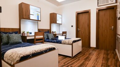 Luxury Pg near Amity University Noida
